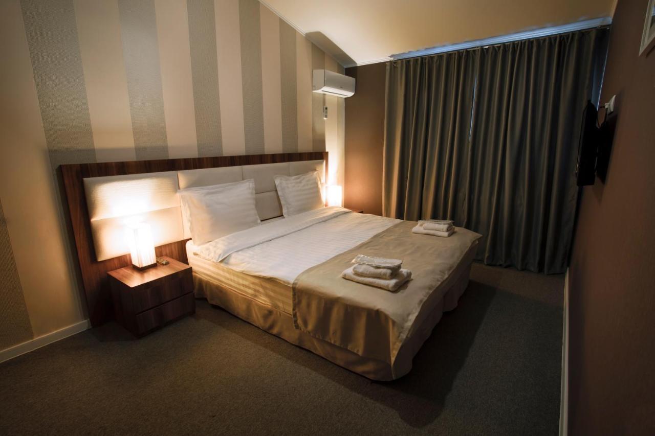 Apart Hotel West Tbilisi Exterior photo