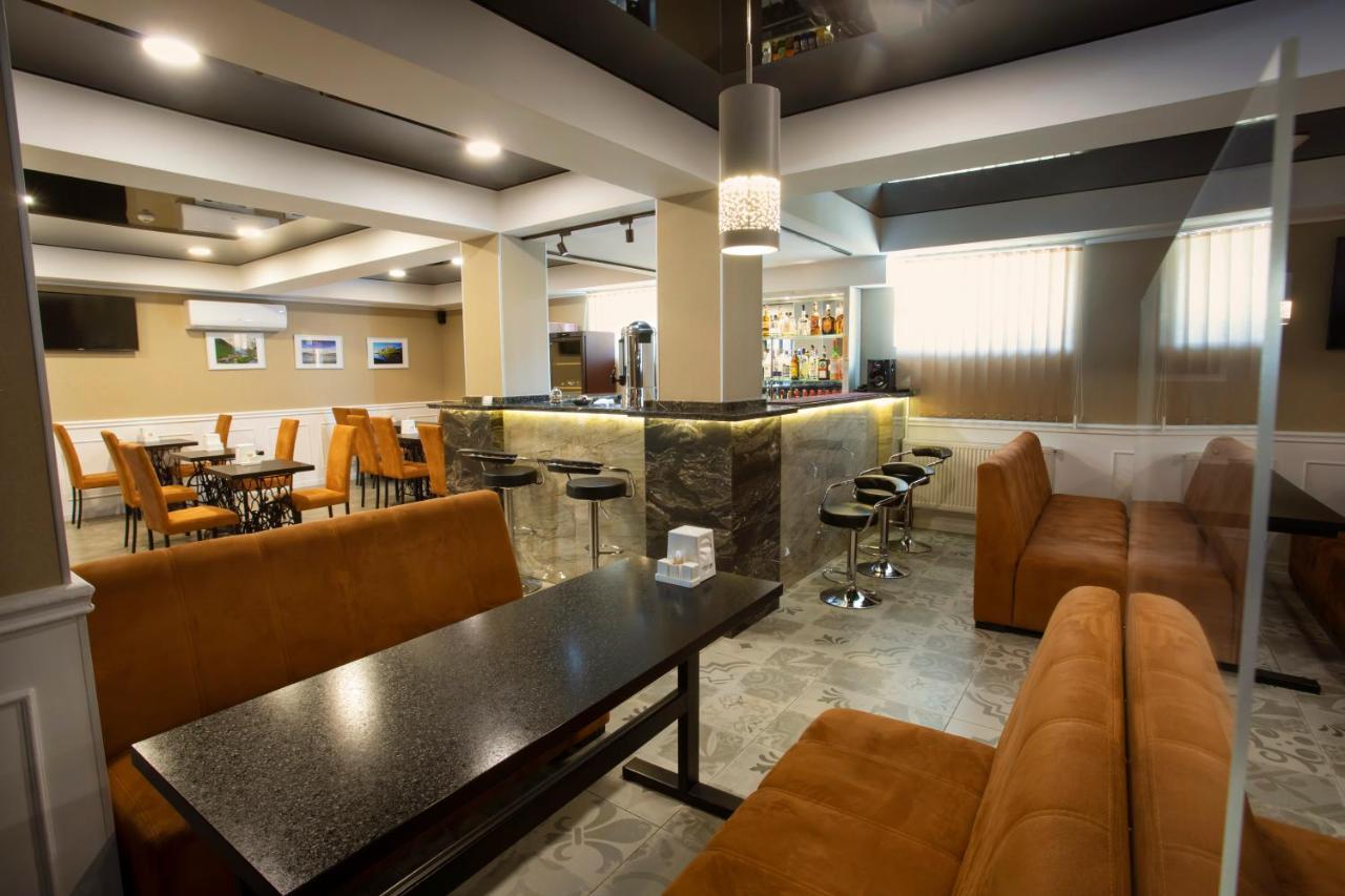 Apart Hotel West Tbilisi Exterior photo