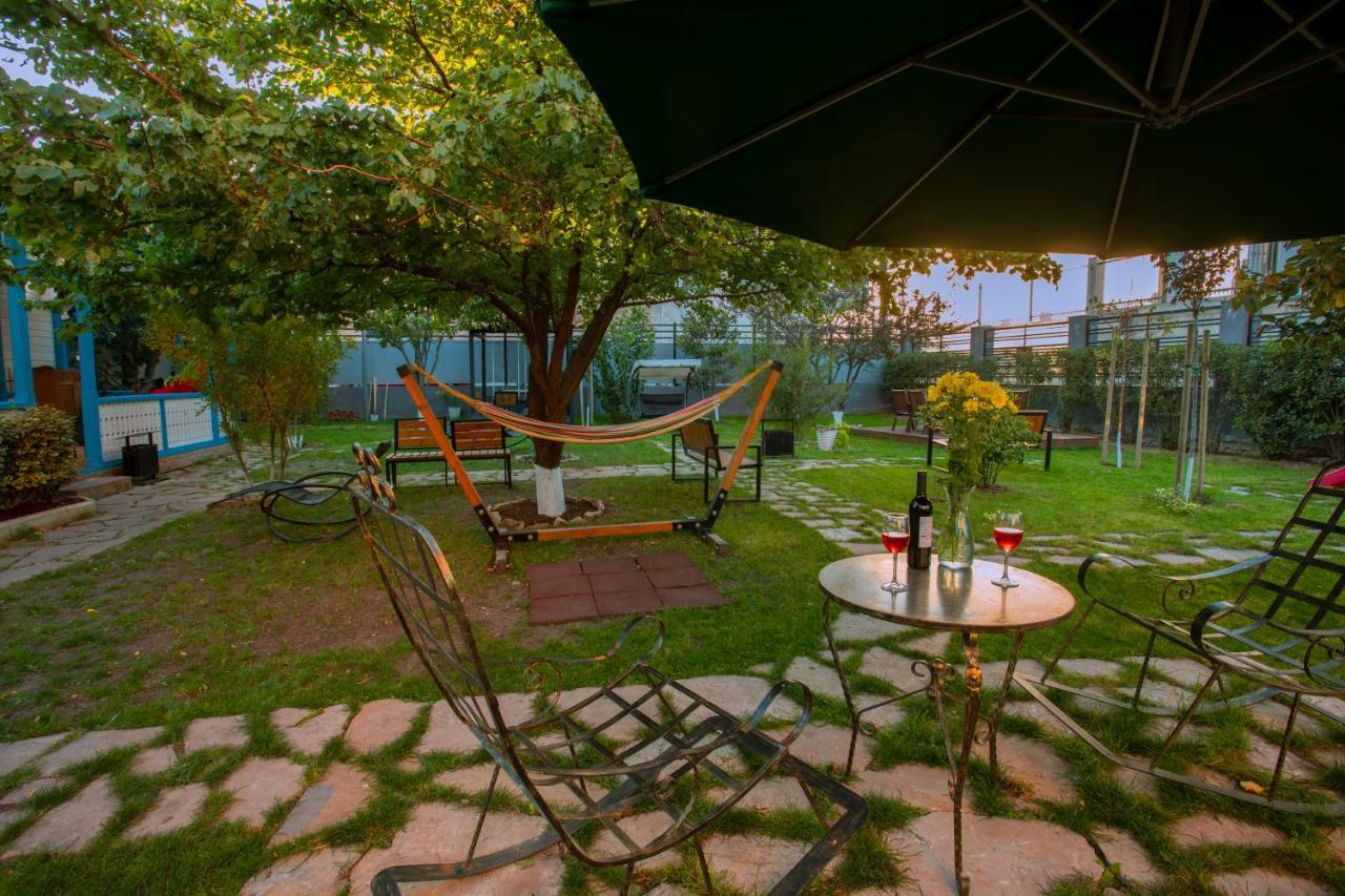 Apart Hotel West Tbilisi Exterior photo