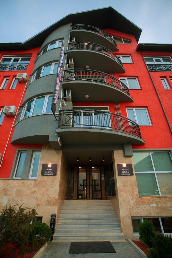 Apart Hotel West Tbilisi Exterior photo