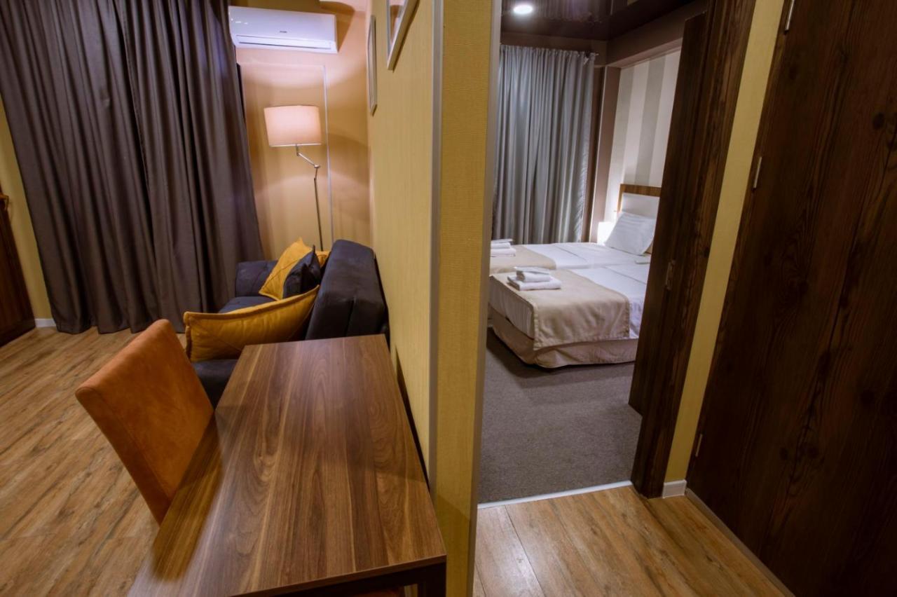 Apart Hotel West Tbilisi Exterior photo