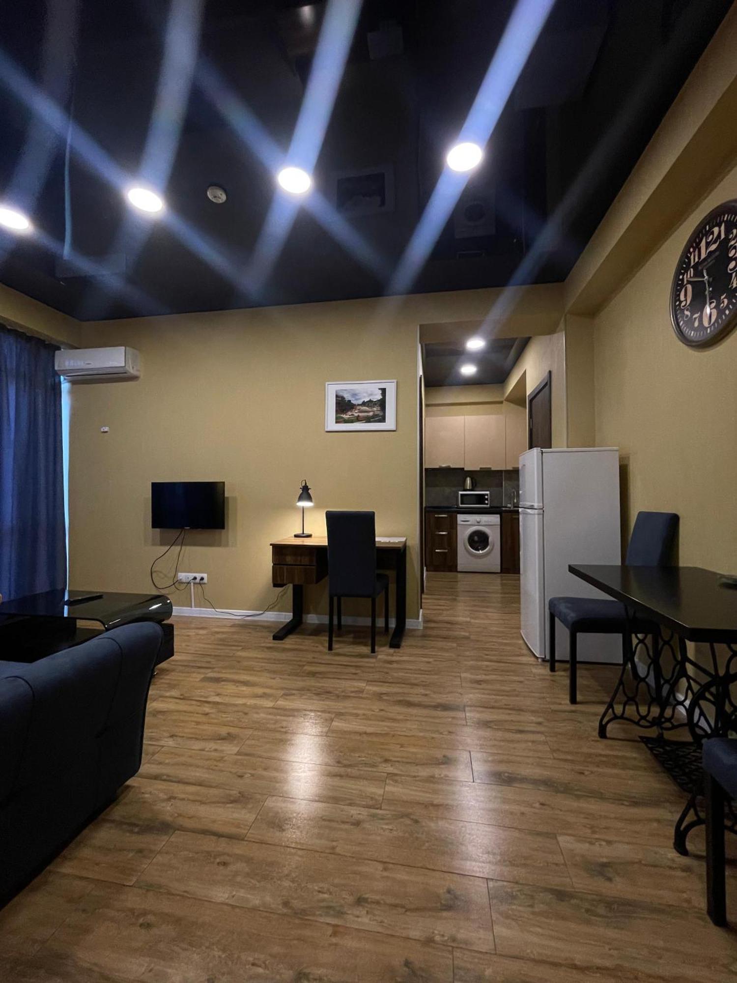 Apart Hotel West Tbilisi Exterior photo