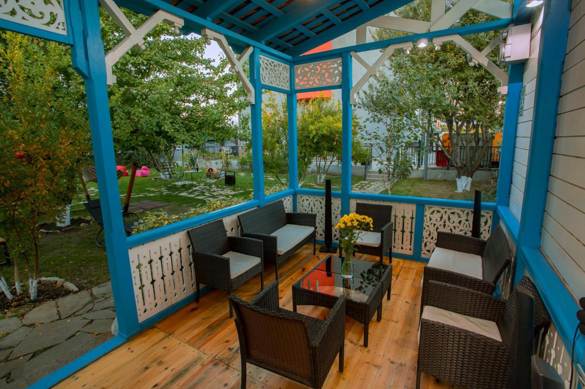Apart Hotel West Tbilisi Exterior photo